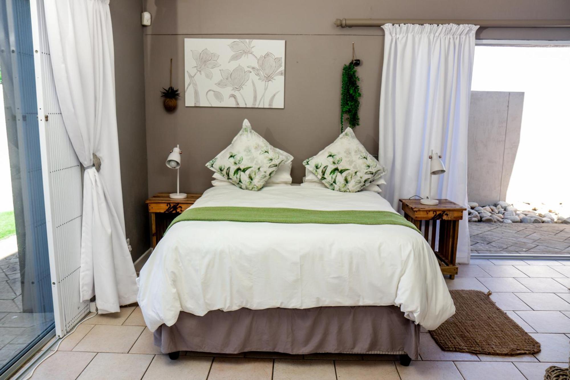 Nine On Uys Street B & B Jeffreys Bay Exterior foto